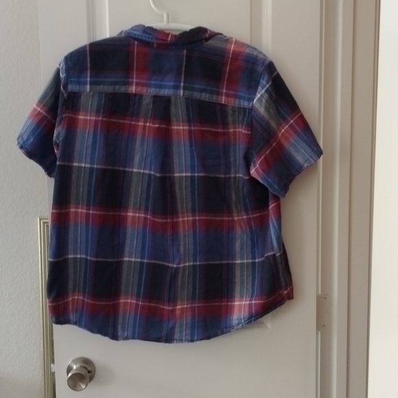 Women's XL Collections ETC. Button Down Shirt 🎽 - Picture 3 of 9